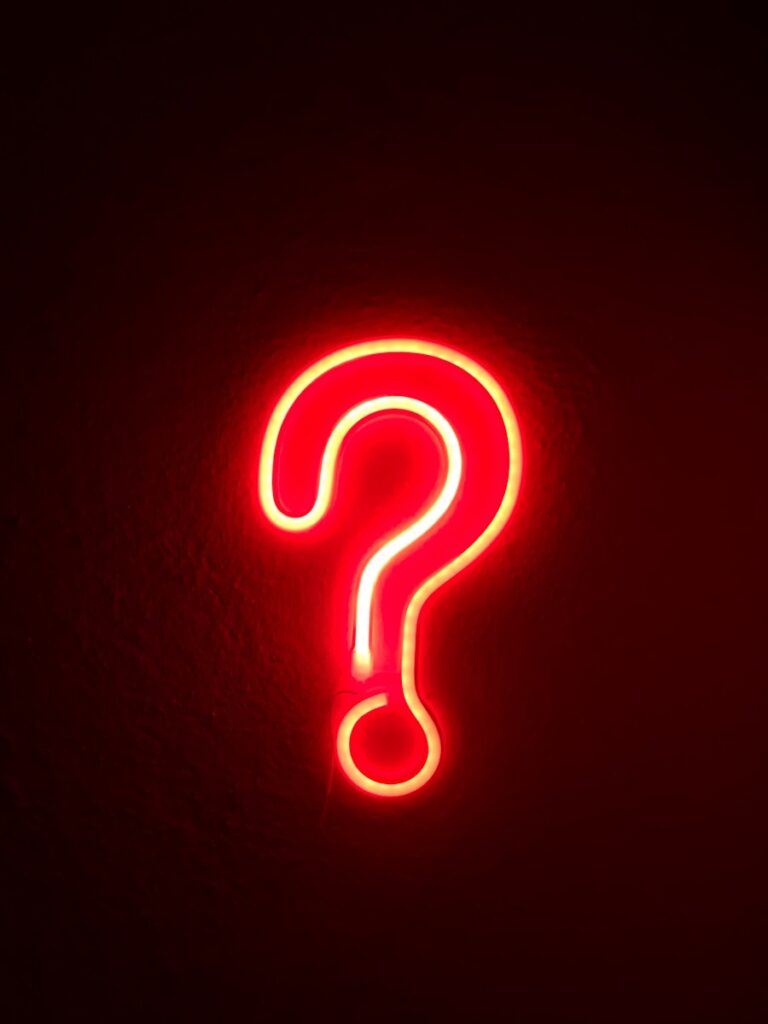 Marque d'interrogation rouge néon lumière